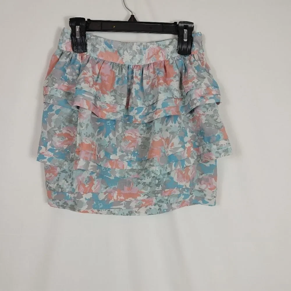 Urban Outfitters Kimchi Blu Watercolor Multicolored Tiered Skirt Women's Size 4.